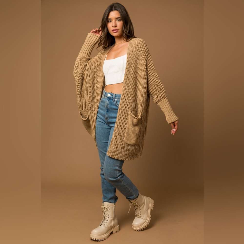 673. Slouchy Sweater Cardigan in Taupe